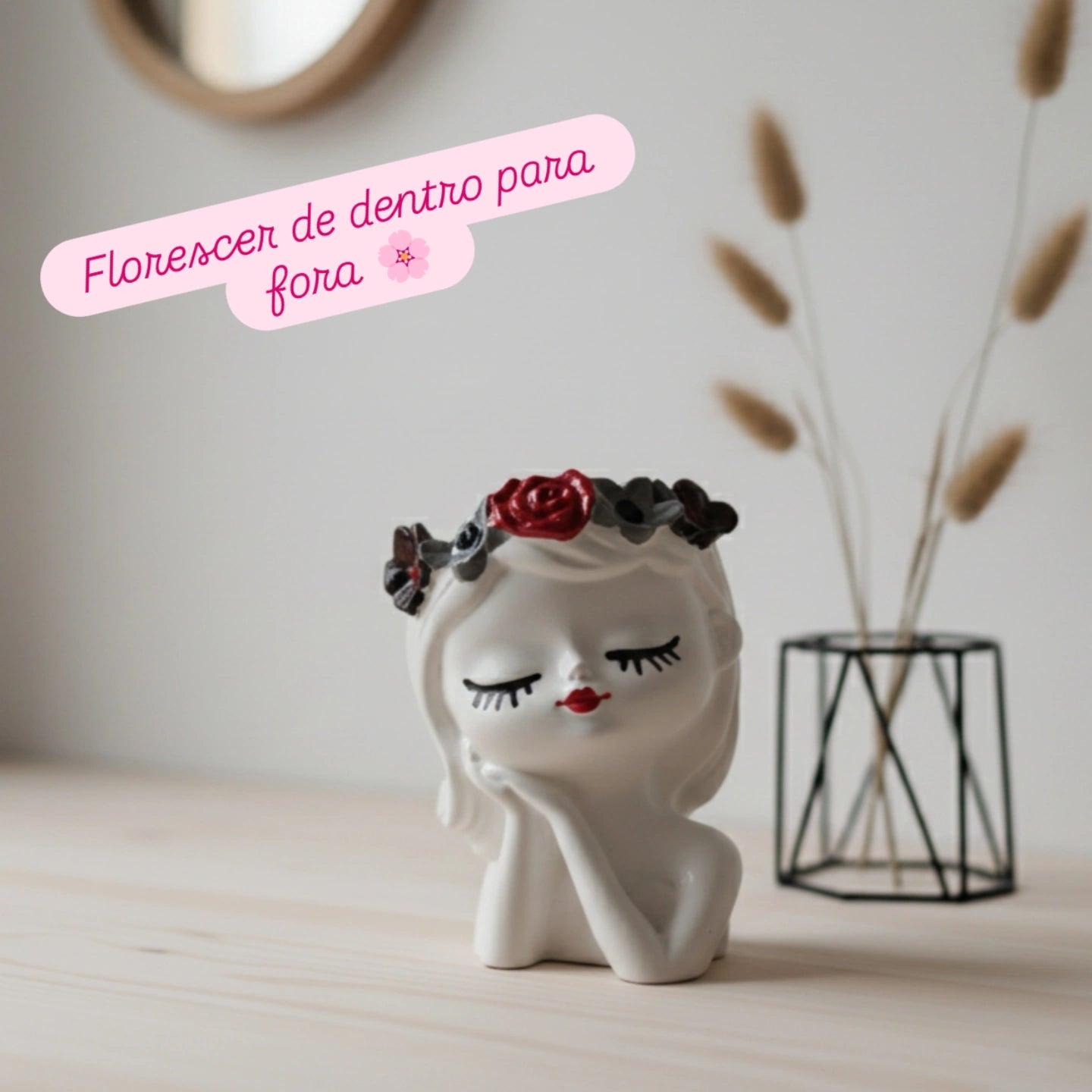 Boneca, vaso, porta jóias🖤❤️